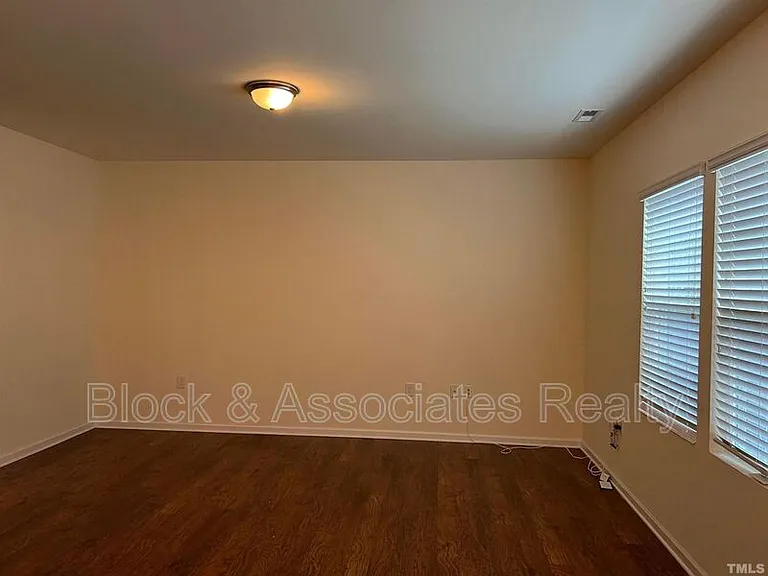 1156 Lookout Ridge Rd — Photo 4