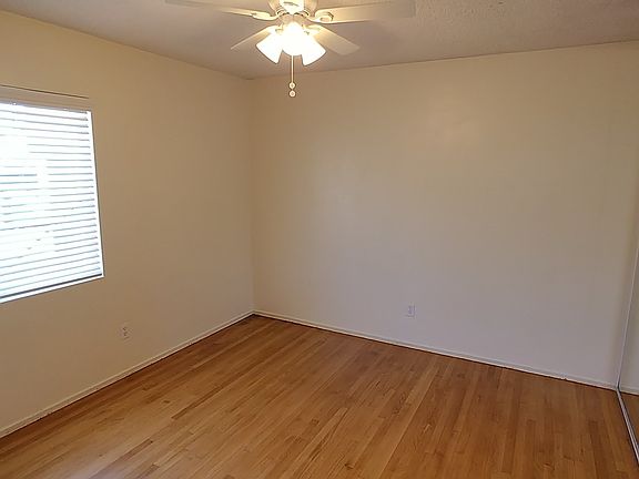 5th image of 4575 North Ave #5