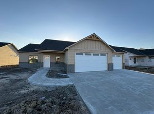 5817 Plumthicket St, Wichita, KS 67226
