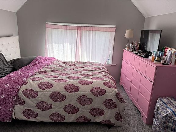 3rd image of 10937-10929 Massie Ave #3