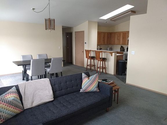 4th image of 640 W Helen Ave