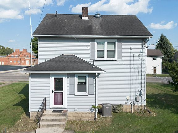3rd image of 111 N Church St