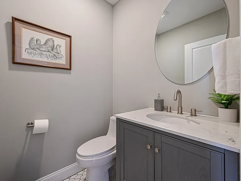 140 S Bartram Ave — Photo 45