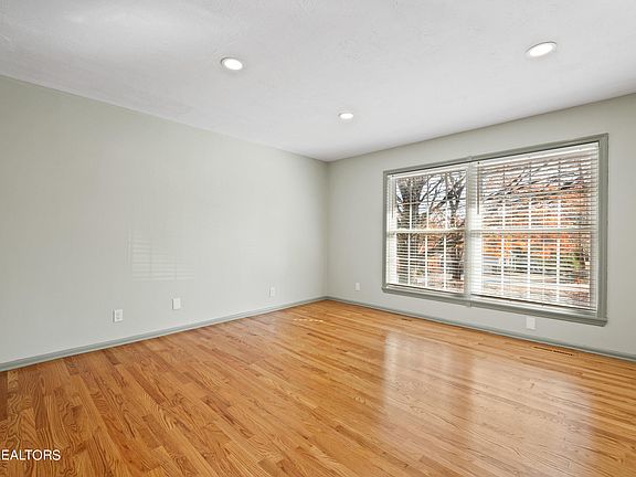 5th image of 7737 Nubbin Ridge Dr
