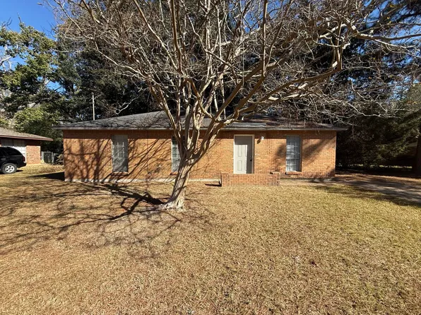 3825 Pickfair St, Montgomery, AL 36116