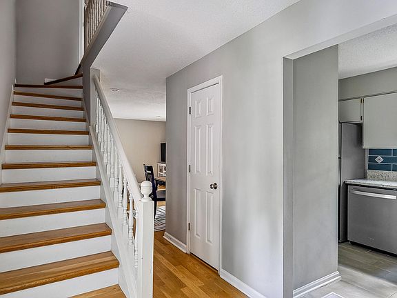 5th image of 104 Westover Ct