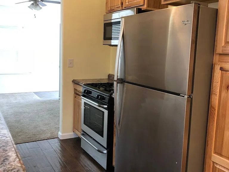 1025 Walnut St — Photo 7