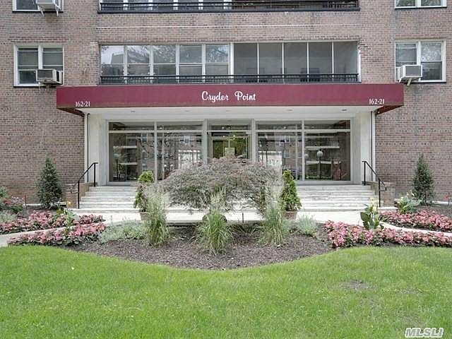 1st image of 16221 Powells Cove Blvd APT 6C