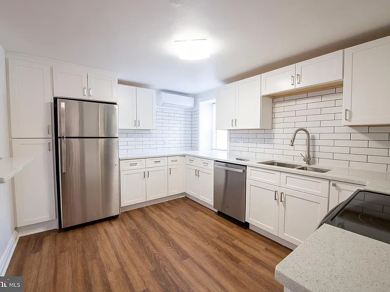 2147 Old Lincoln Hwy #2151 — Photo 4