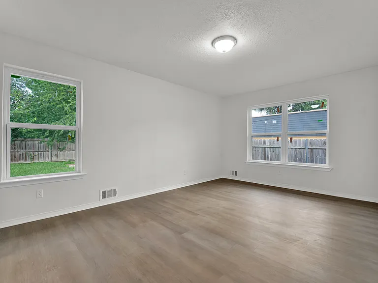2630 Pasteur Ave — Photo 14