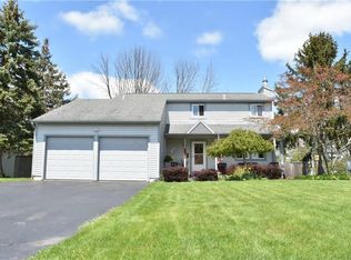 8153 McCamidge Dr, Cicero, NY 13039