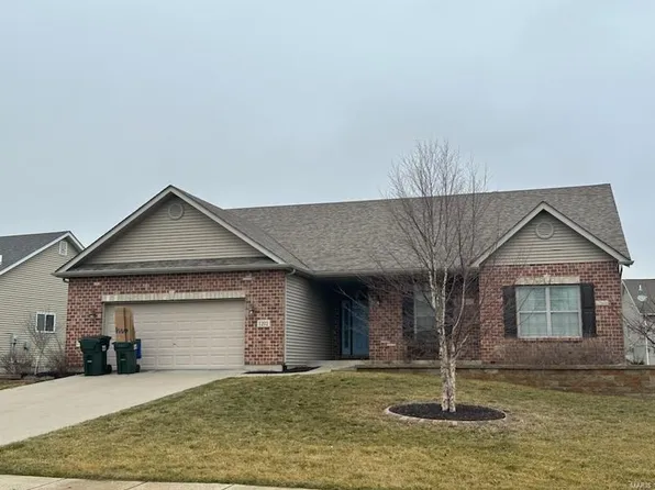 1202 Franke Dr, Columbia, IL 62236