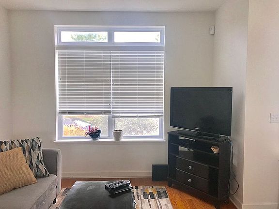3rd image of 1150 Beacon Hill Ln