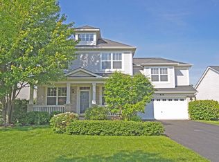 435 Horizon Dr, Saint Charles, IL 60175