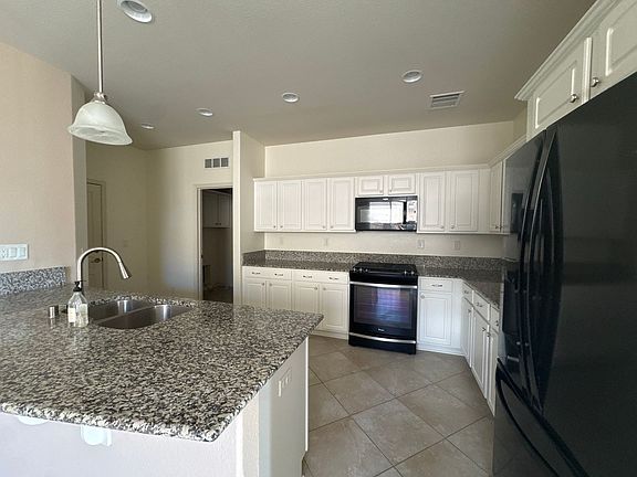 5th image of 1148 Callaway Trl