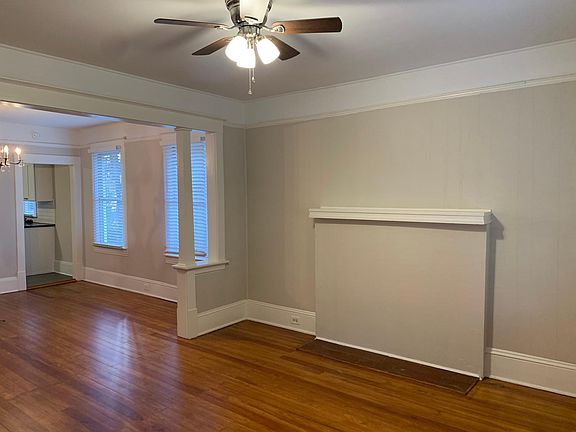 3rd image of 346 W 23rd St