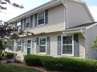 N75W23424 N Ridgeview Cir, Sussex, WI 53089