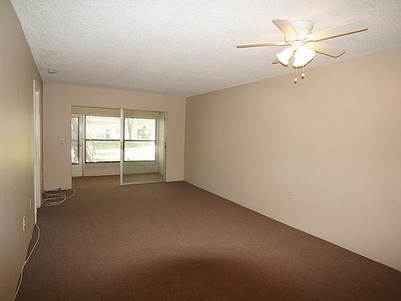 4th image of 2997 Flint Dr S