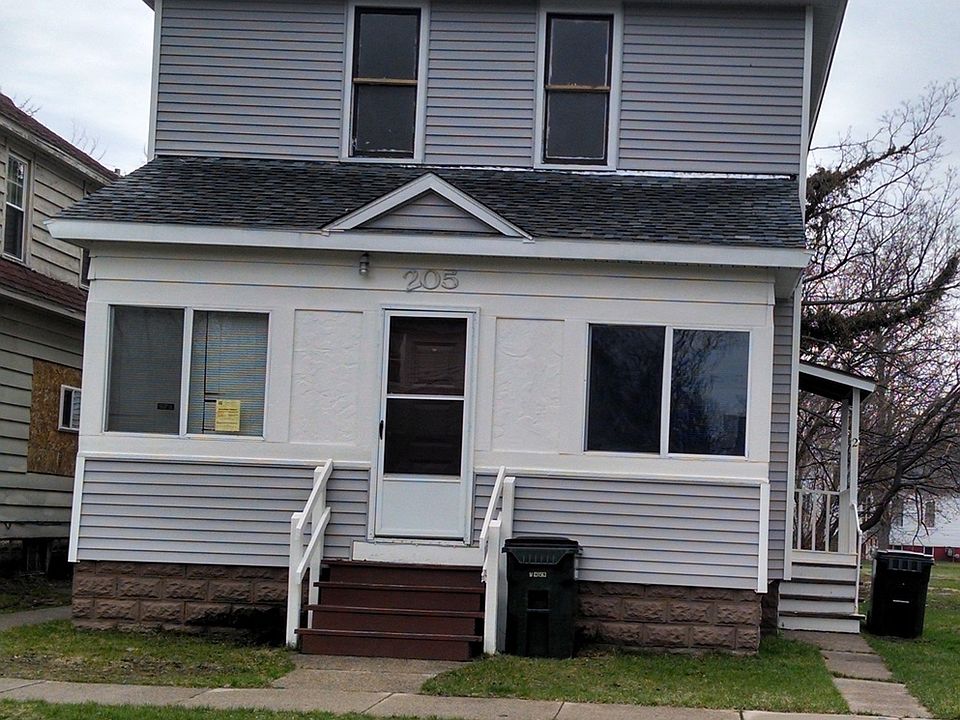 1st image of 205 Merrill Ave APT 4`