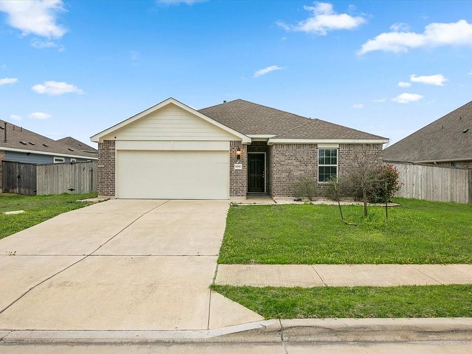 1st image of 11817 Emerald Springs Ln