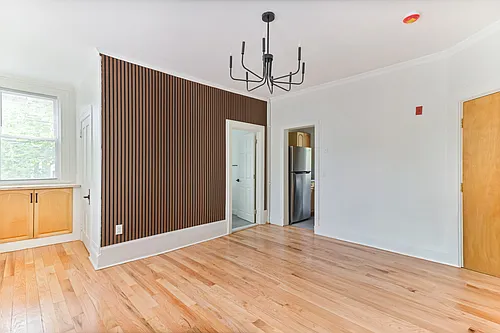169 Waterman St Photo 1