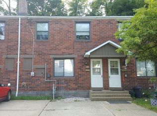 273 Oak Dr, Coraopolis, PA 15108