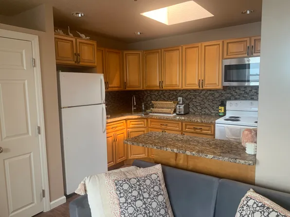 202 Main St APT 306, Port Jefferson, NY 11777