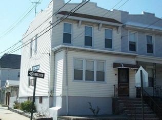 6020 60th St, Flushing, NY 11378