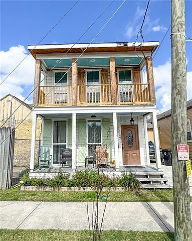 1st image of 3327 Baudin St