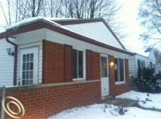 6037 N Globe St, Westland, MI 48185