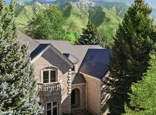1 Pepperwood Pointe Ln, Sandy, UT 84092