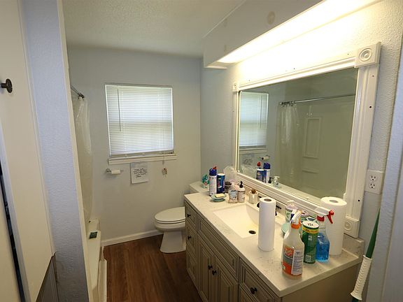 4th image of 1821 Wildwood Ave