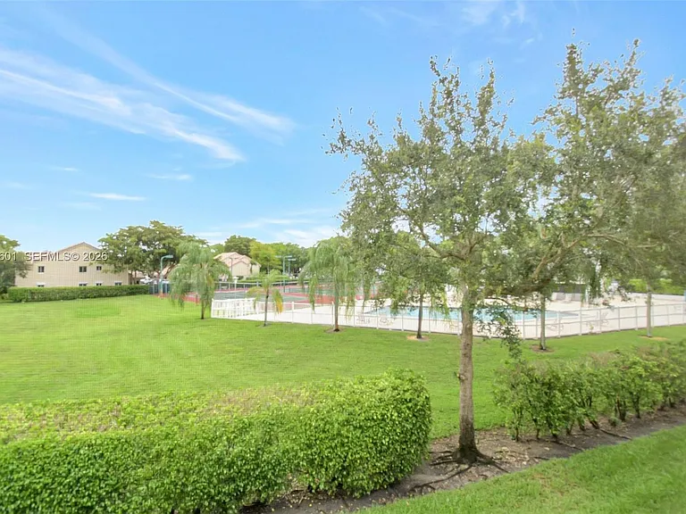 16339 Malibu Dr #22 — Photo 49