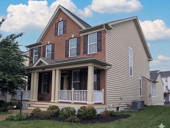 2nd image of 43161 Barnstead Dr
