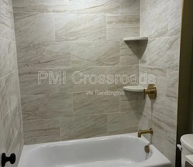 1605 Winchester Ave #1 — Photo 8