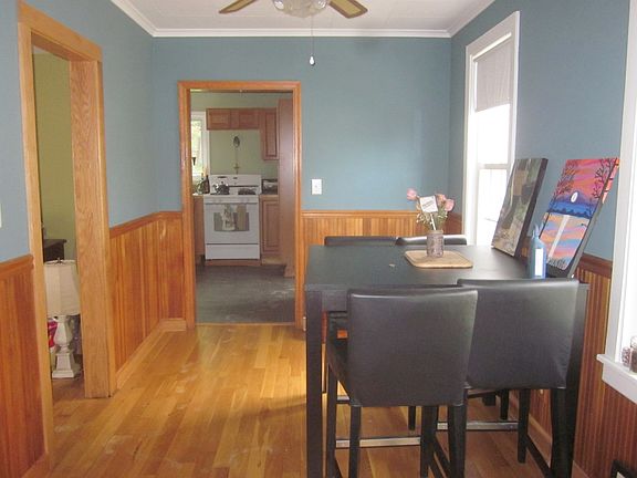 5th image of 14 Sherwood Ave