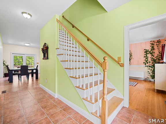 3rd image of 65 Stephanies Way