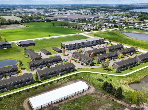 The Shores at Spirit Lake