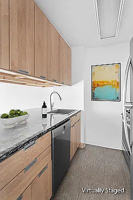 3rd image of 275 W 96th St APT 7B
