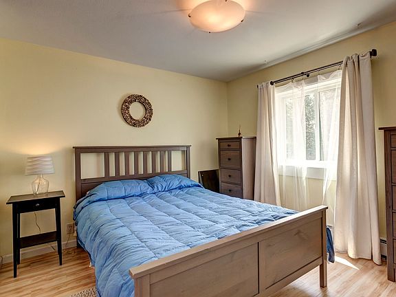 2nd image of 214 S Harris St #102