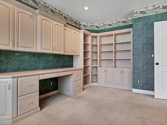 5th image of 150 S Crystal Lakes Dr Unit 20