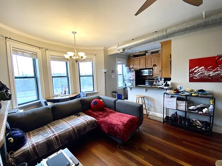 195 Cambridge St #2 — Photo 2