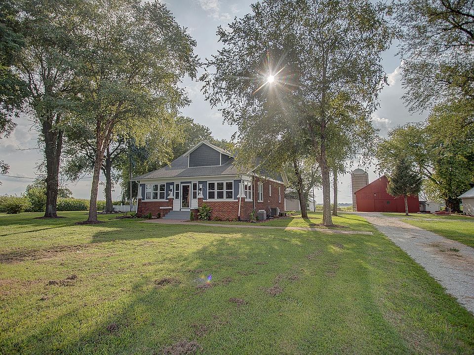 6131 N State Route 159, Edwardsville, IL 62025 Zillow