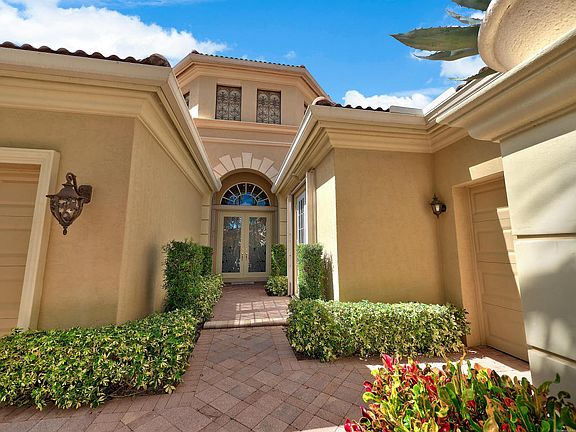 111SunestaCoveFrontDoor