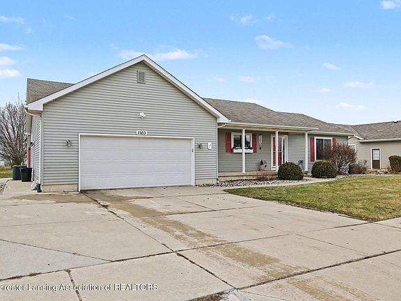 4th image of 1103 Kelcrasta Dr