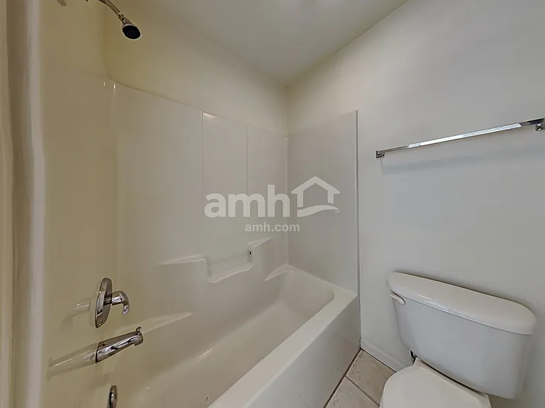 185 Charlotte Ct — Photo 14