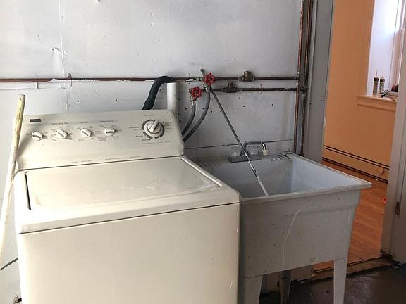 3rd image of 1116 Vincent Ave