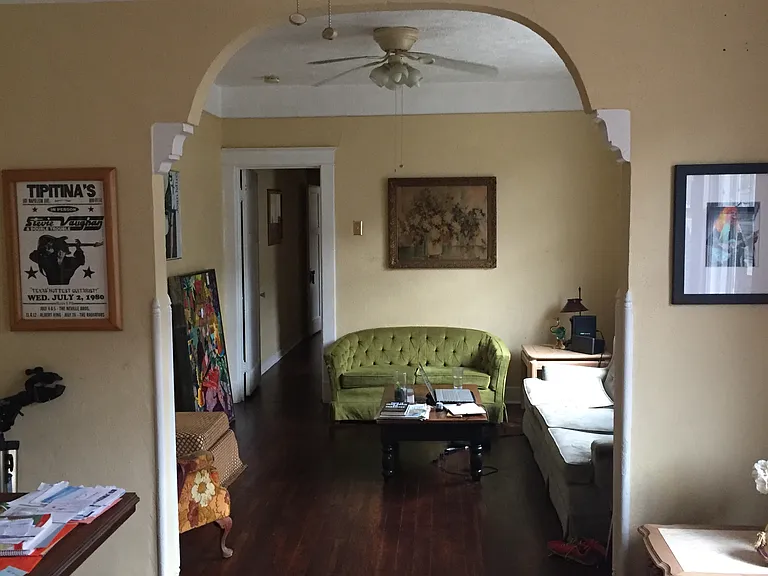 404 S Hennessey St — Photo 4