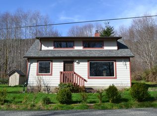 551 W Lake Pleasant Dr, Beaver, WA 98305