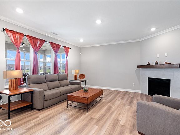 3rd image of 5294 Holborn Ave